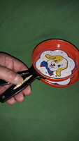Régi fém lemez lemezáru babaszoba konyhai eszközök 2 db serpenyő kutyus mintával egybe képek szerint