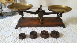 Decorative iron kitchen scale with brass pans
