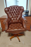 Original chesterfield boss swivel chair