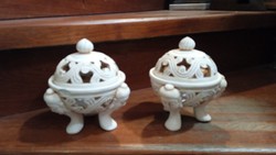 Ceramic sugar bowls, in pairs, 12 cm high.