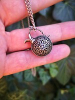 Beautiful, unique silver pendant and necklace