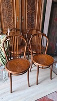 Felújított thonet székek