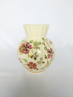 Zsolnay globe vase with butterfly collar. (No.: 23/161.)