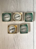 Retro children's compasses price applies to 5 pieces