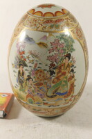 Porcelain decorative egg 926