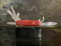 Victorinox - 8 funkciós bicska tokkal