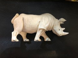 Rhinoceros representation, made of African bone, size 10 x 5 cm, antique, before 1920