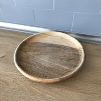 Steamed flat plate made of walnut wood