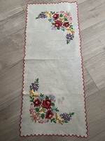 Kalocsa table runner in linen 85x35cm, with slinged edge