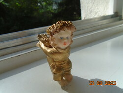 Modern formavilággal Kézzel készült ,kézzel festett Ugró angyalka