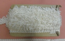 Bright, white easy-to-sew curtain fringe. 4 cm wide. 11 meters long.