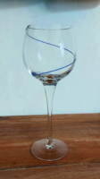 Antik üveg talpas kehely , pohár , 21  cm magas ,különleges kék spirállal díszítve ( lásd a videón )