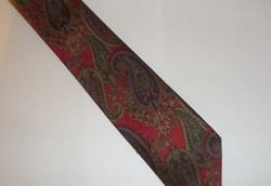 Derby Turkish pattern tie