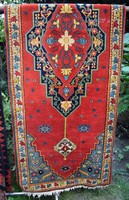 Antique carpet, hand-knotted 261 x 94 cm + fringe