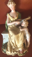 Old porcelain/ mother with child /