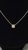 Modern 14 K fehér arany nyaklánc, brill, gyémánt függővel 4,04 g