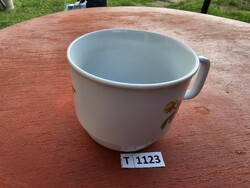 T1123 zsolnay yellow rose mug