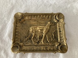 Copper ashtray / ashtray depicting a dog