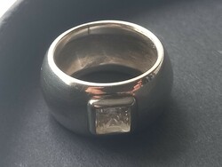 Women's sterling silver ring