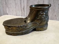 Extremely rare Italian copper mountaineer boot shaped cigarette and ashtray