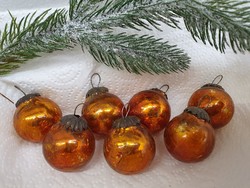 Karácsonyfadísz 7 db narancs kis gömb vastag üvegből.