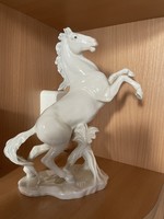 Ens - porcelain horse