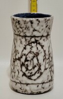 Sötétbarna, szürke mázas, csigamintás, hódmezővásárhelyi kerámia váza (2753)