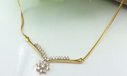 Gold collier with diamonds 0.72 Ct. With certificate