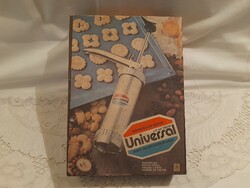 Universal pasta maker in box, with papers