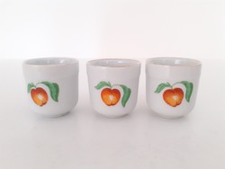 Régi 3 db Alföldi porcelán palinkás pohár barack mintás kupica