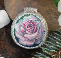 Painted pebble pendant - White Rose