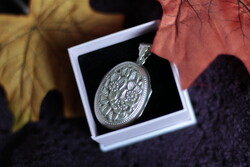 Pazar rózsás nyitható fényképtartó ezüst medál