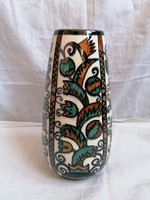Ceramic ceramic vase. (Cracked)