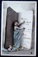 Antik Újévi üdvözlő  fotó képeslap  kisgyermek hatalmas könyvvel