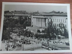 Régi képeslap,Budapest, Nemzeti múzeum, régi villamosok, postatiszta
