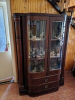 Star-cut glass display case from 1920