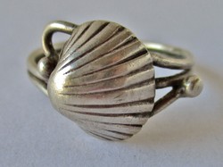 A very special shell silver ring