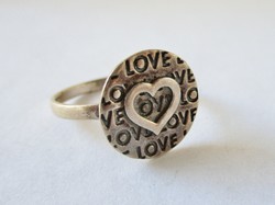 Nagyon különleges kis szíves  ezüstgyűrű