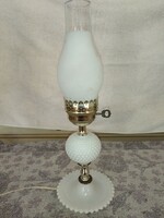 Vintage tejüveg elektromos működő petróleum szerű lámpa