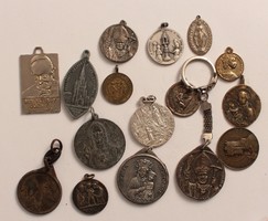 Lot with a religious theme - pendants + key ring, Mindszenthy, ii. Paul János