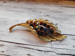 Gold rhinestone brooch, leaf shape