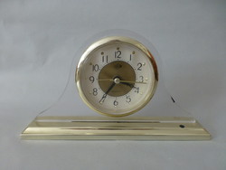 Retro mantel clock