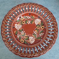 Ceramic decorative plate from Hódmezővásárhely, majolica wall plate with an openwork edge