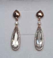 Long drop earrings with zirconia stones with stud closure