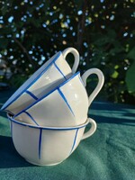 Kőbányai porcelán, 3 db csésze