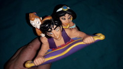 Retro disney figural shampoo box cap toy Aladdin, Jasmine, Abu on the magic carpet according to pictures