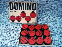 Domino ladybugs