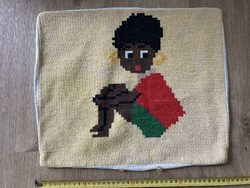 Cross-stitch African Negro girl pattern pillowcase