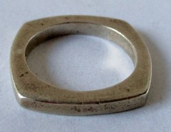 Nice old art deco style silver wedding ring
