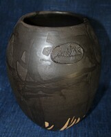 Ceramic vase with silk-matte glaze